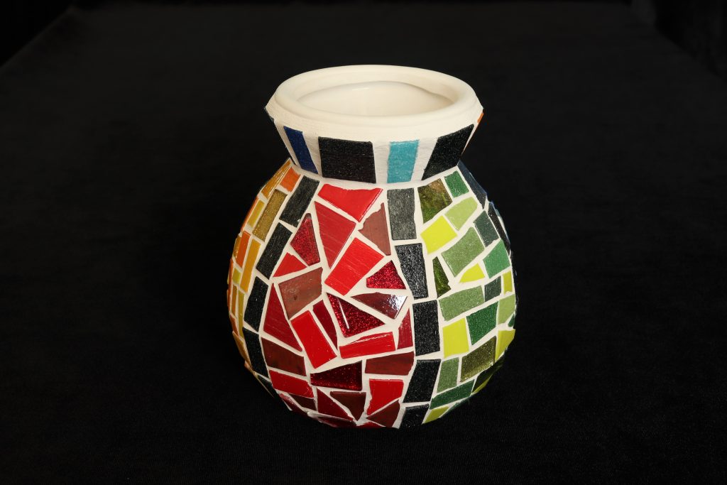 Mosaic vase (rainbow)